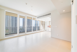 2BR in Harbour Gate Tower 1 with Huge Balcony
